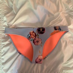 triangl bikini bottoms!!!